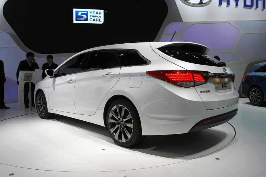  Hyundai i40 2012 года  (фото 5 из 22)